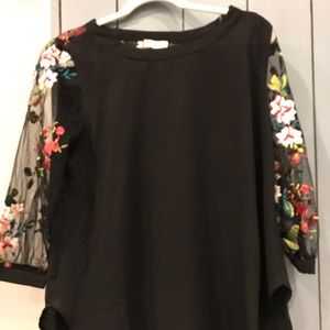 Umgee brand new with tags black flowy top